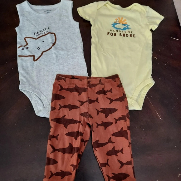 Carter's Baby Boy 3-Piece Shark Outfit Set in Size 9M - Picture 2 of 6